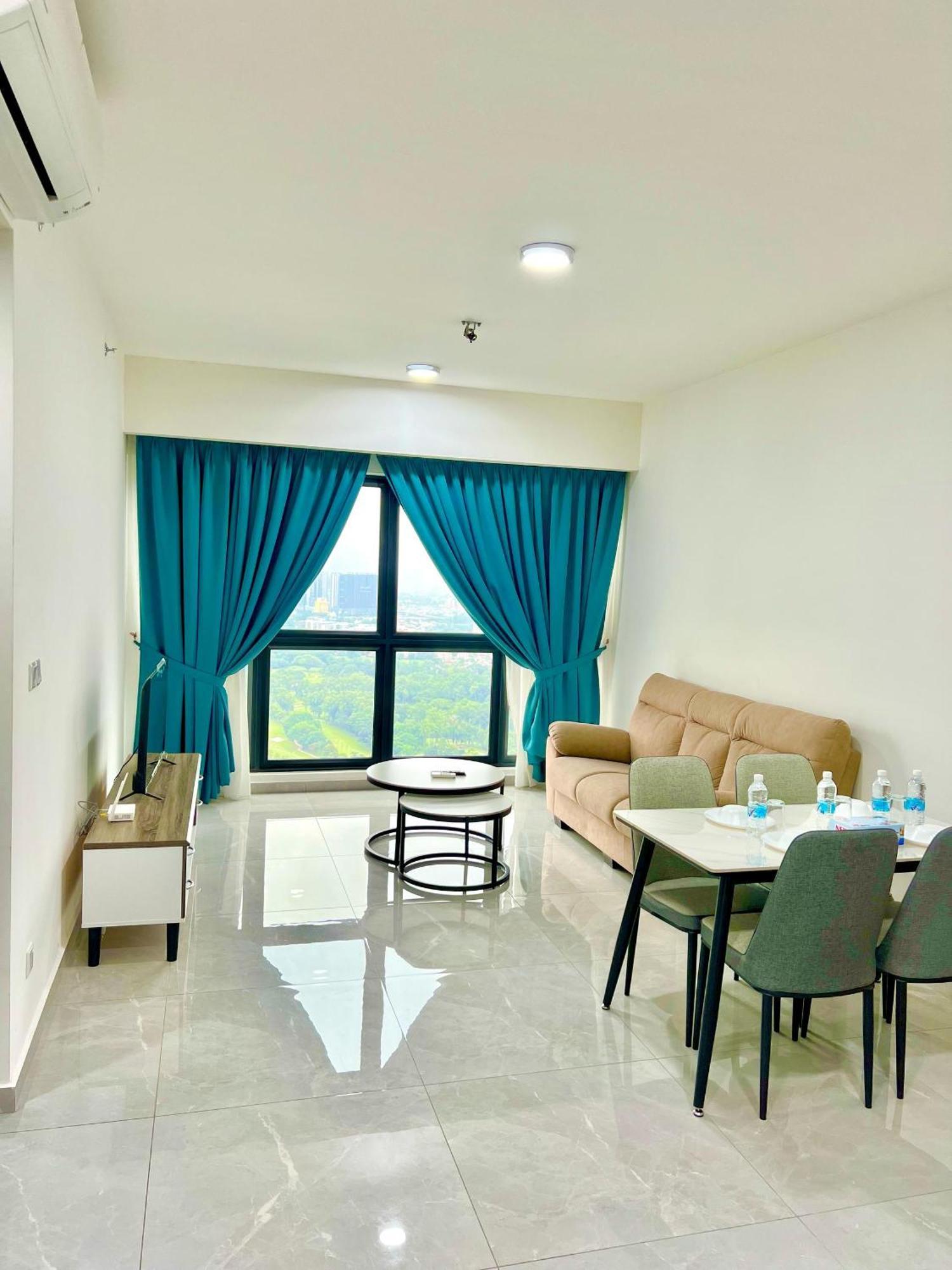 Agile Bukit Bintang By Comfort * Kuala Lumpur